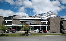 Banff Voyager Inn